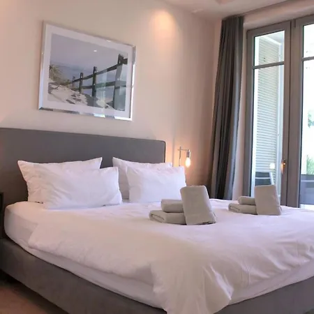 Bluepearl, Charlotte *