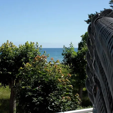 Bluepearl, Charlotte * Binz