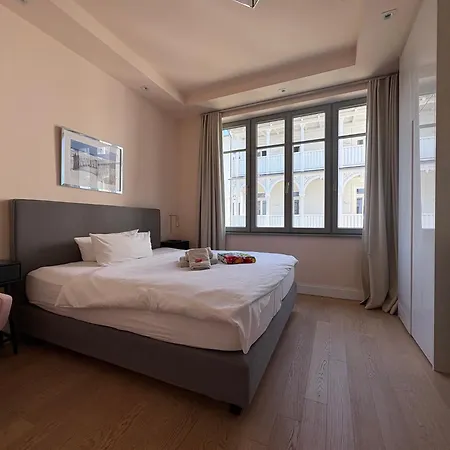 Bluepearl, Charlotte Apartman *