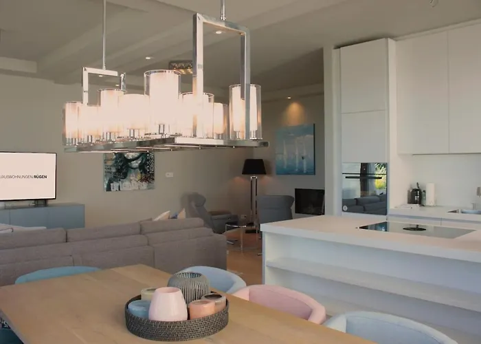 Bluepearl, Charlotte